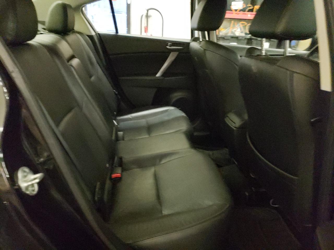 Photo 6 from auction – 2012 MAZDA 3 I with VIN JM1BL1W77C1652106