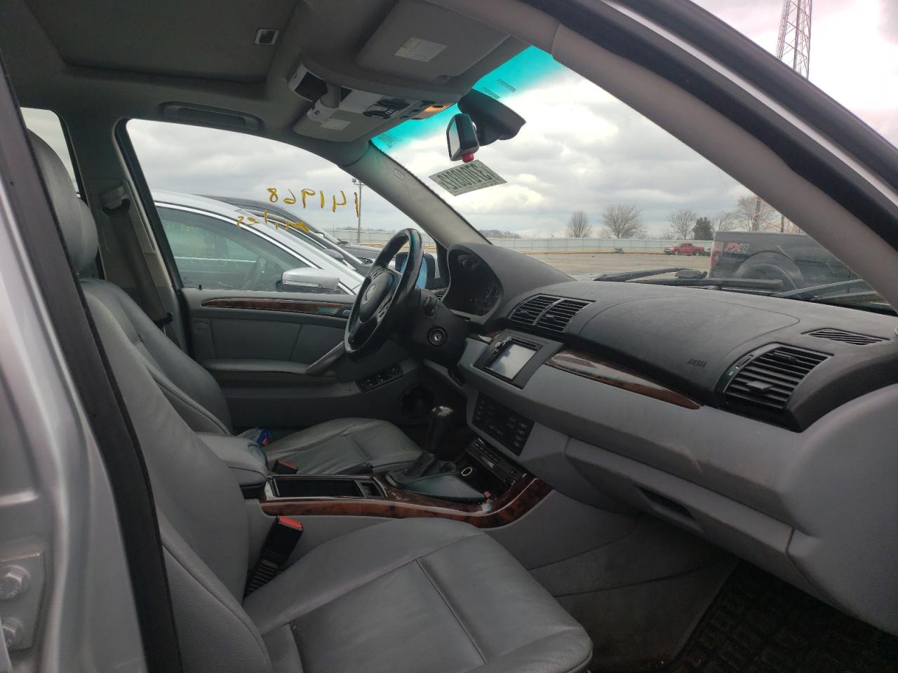 Photo 5 from auction – 2004 BMW X5 3.0I with VIN 5UXFA13574LU23388