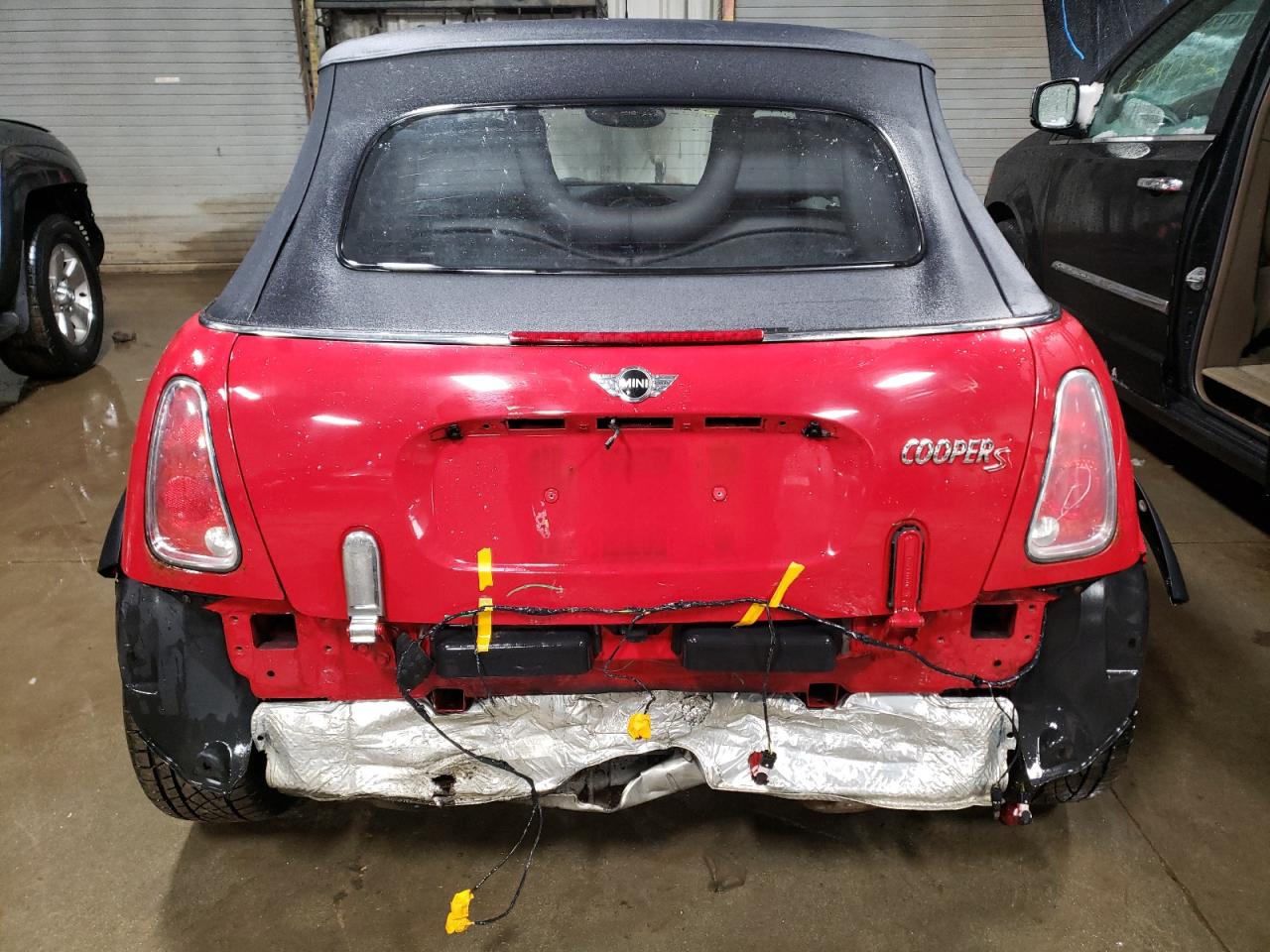 Photo 9 from auction – 2005 MINI COOPER S with VIN WMWRH33505TK56540