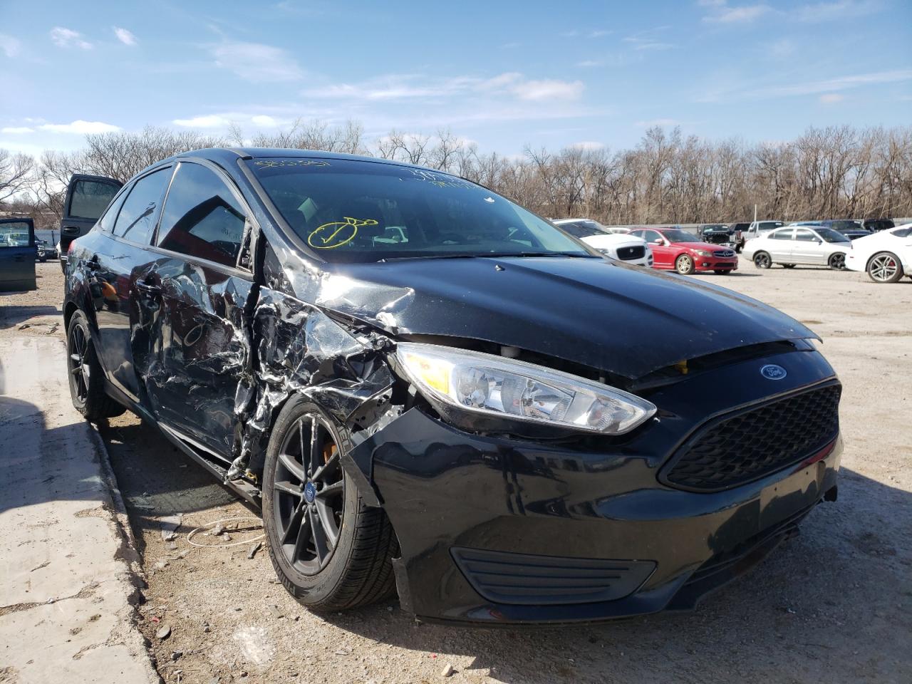 FORD FOCUS SE 2015 with VIN 1FADP3F25FL385351 - Photo from auction