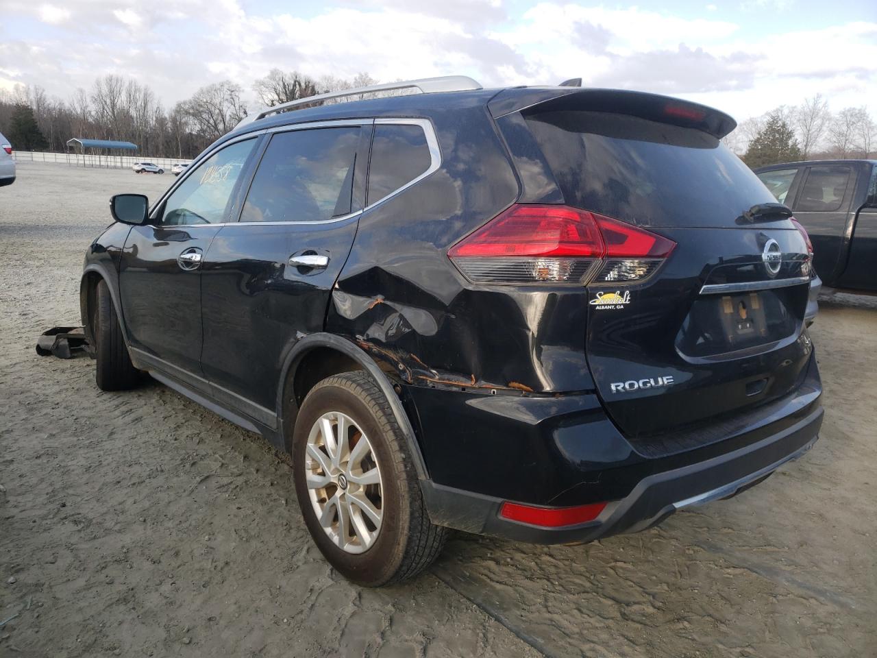 Photo 3 from auction – 2017 NISSAN ROGUE S with VIN KNMAT2MT8HP522048