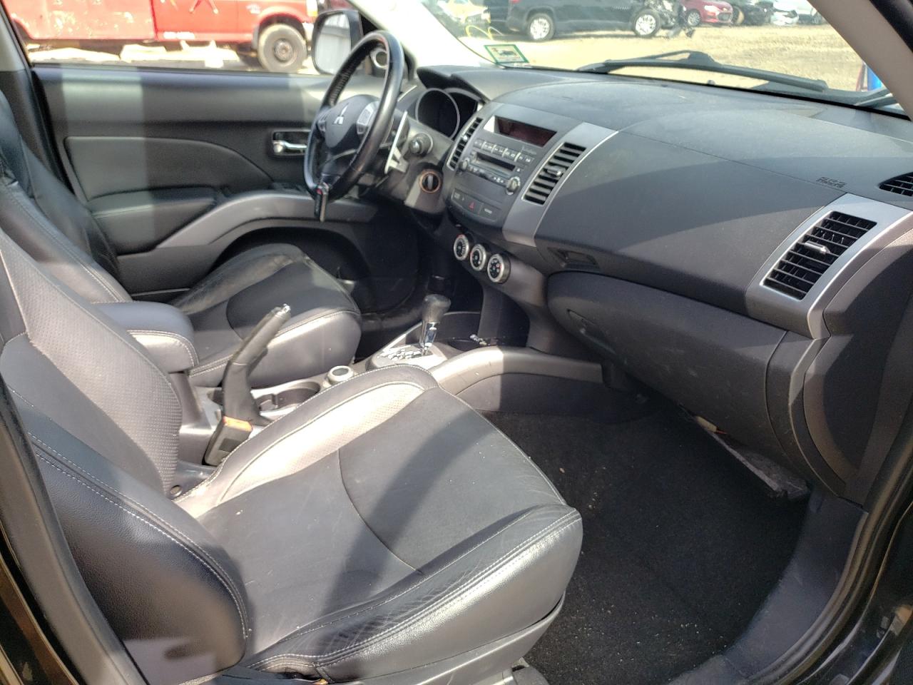 Photo 5 from auction – 2009 MITSUBISHI OUTLANDER with VIN JA4MT41X49Z012585
