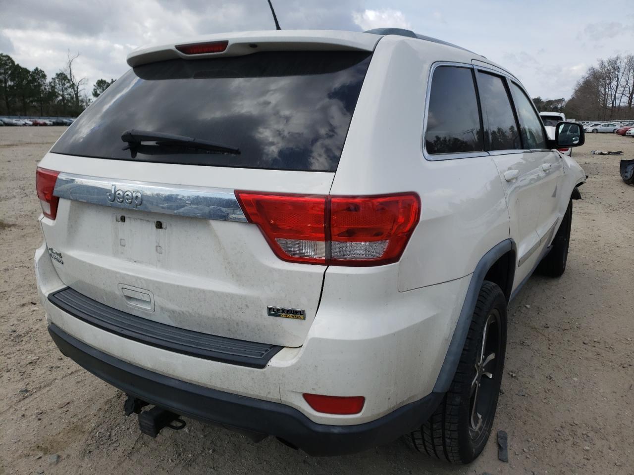 Фото 4 с аукциона – 2012 JEEP GRAND CHER с VIN 1C4RJFAG5CC119166