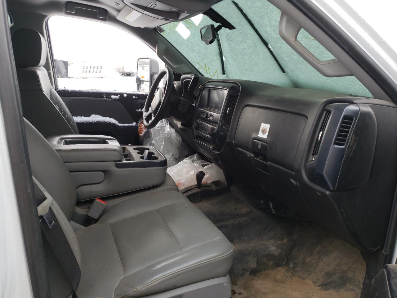 Photo 5 from auction – 2018 CHEVROLET SILVERADO with VIN 1GB4KYCYXJF176990