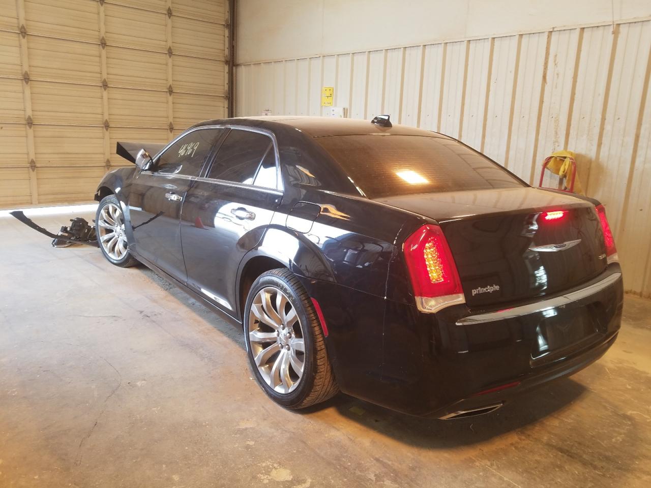 Photo 3 from auction – 2019 CHRYSLER 300 LIMITE with VIN 2C3CCAEG3KH528506