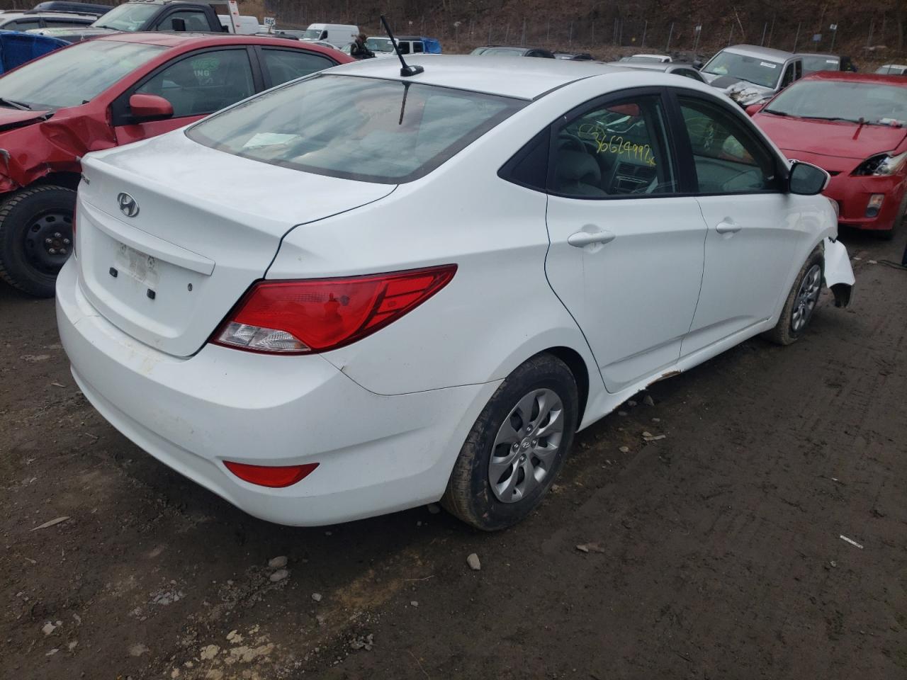 Photo 4 from auction – 2017 HYUNDAI ACCENT SE with VIN KMHCT4AE7HU306845