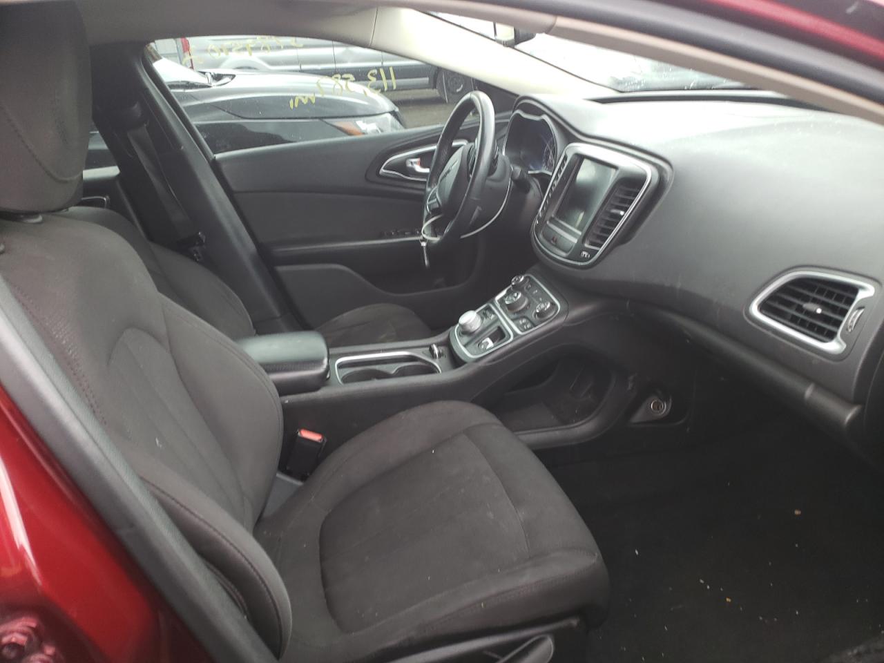 Photo 5 from auction – 2015 CHRYSLER 200 LIMITE with VIN 1C3CCCAB1FN662255