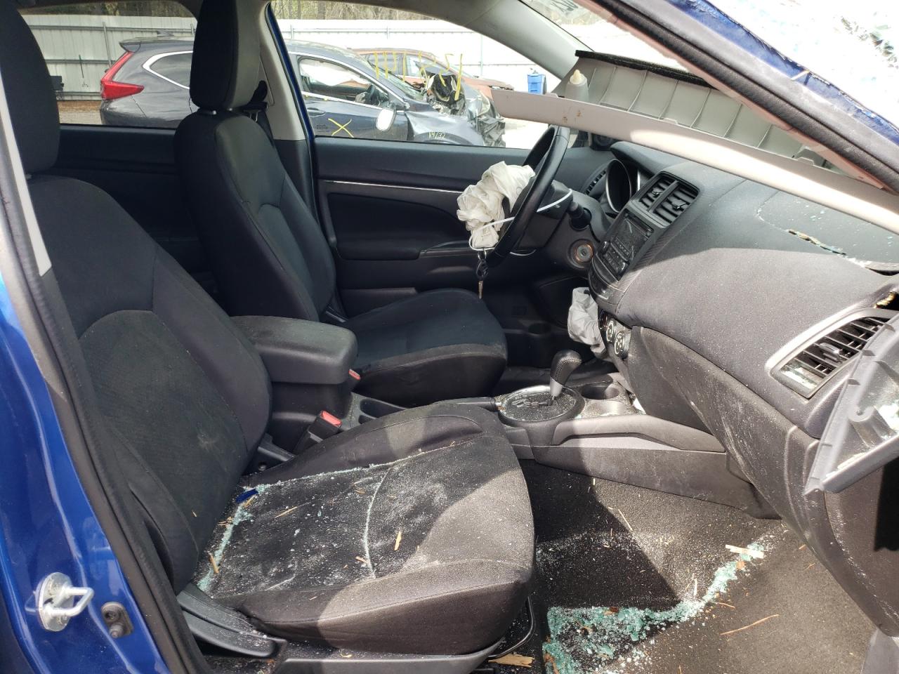 Photo 5 from auction – 2015 MITSUBISHI OUTLANDER with VIN 4A4AP3AU1FE054043