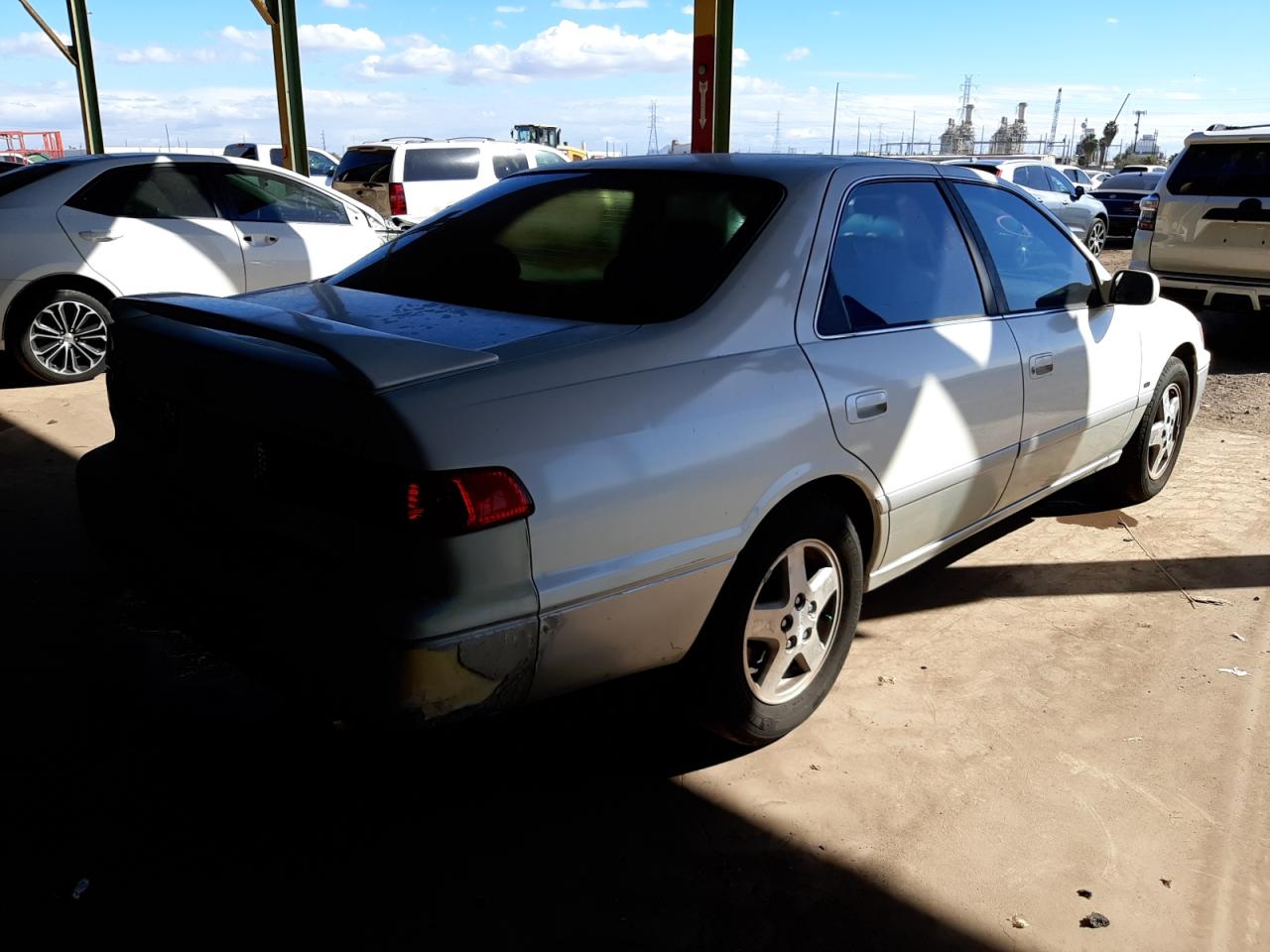Photo 4 from auction – 2001 TOYOTA CAMRY with VIN JT2BF28K310320075