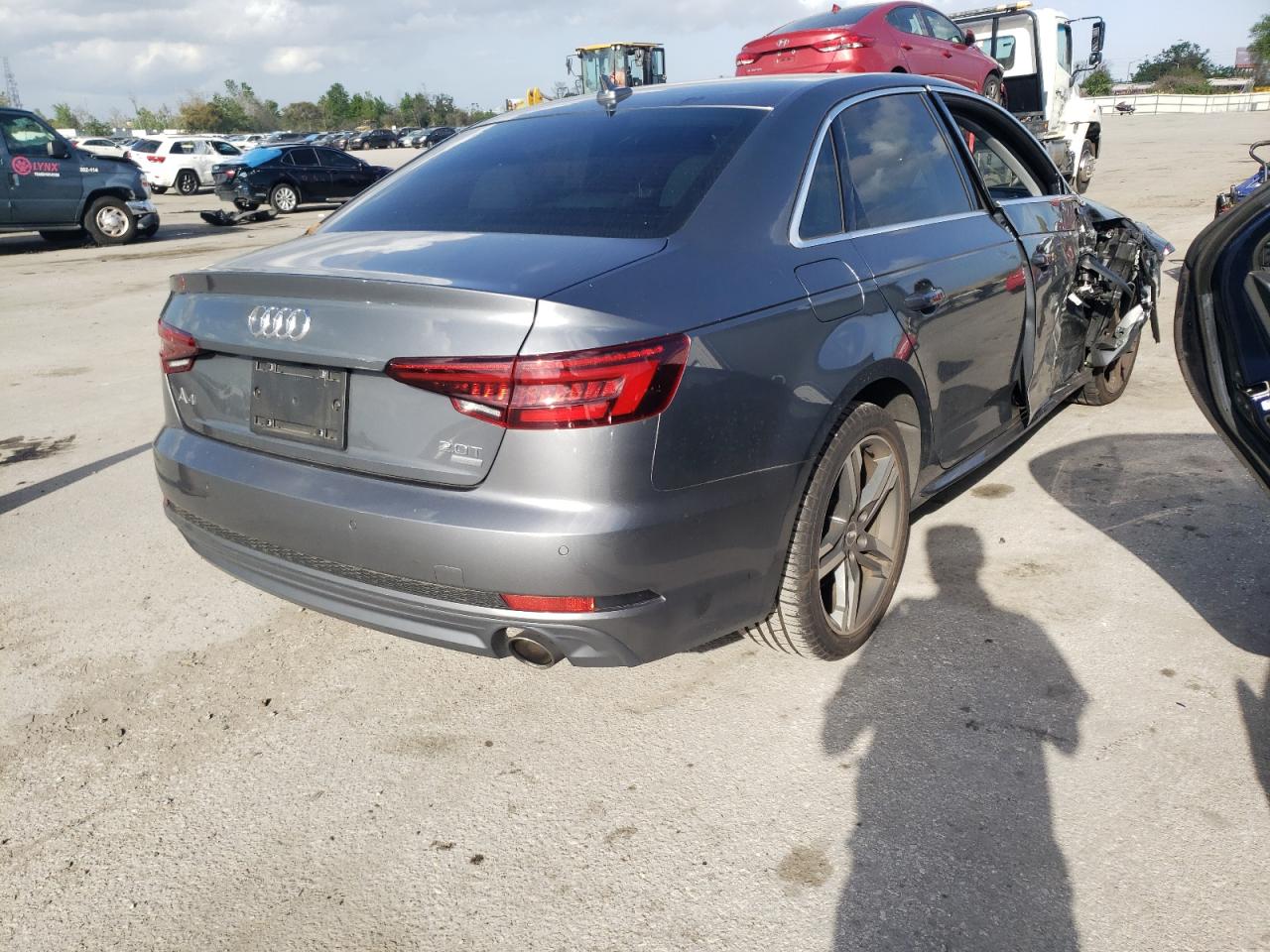 Photo 4 from auction – 2018 AUDI A4 PREMIUM with VIN WAULMAF40JA092463