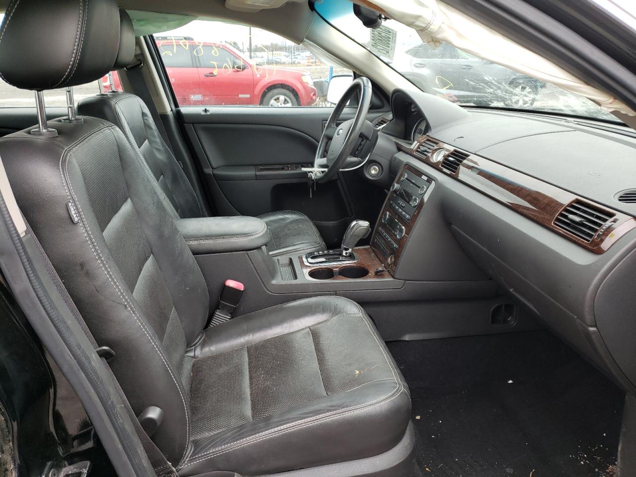Photo 5 from auction – 2008 FORD TAURUS LIM with VIN 1FAHP25W38G110668