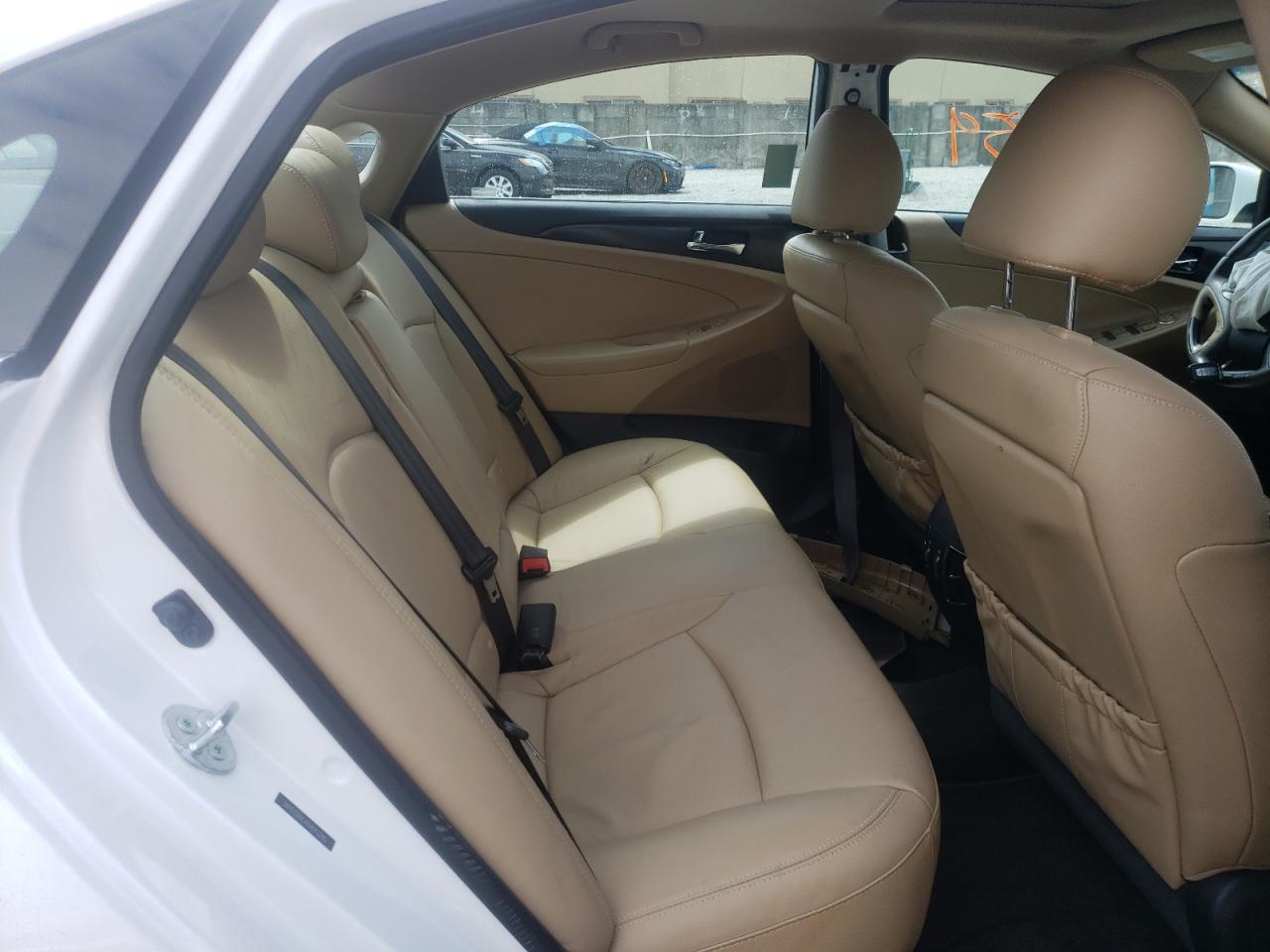 Photo 6 from auction – 2013 HYUNDAI SONATA SE with VIN 5NPEC4AC4DH643280