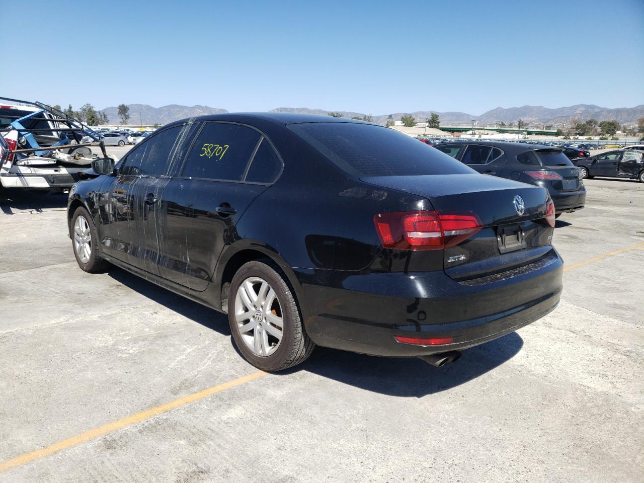Photo 3 from auction – 2018 VOLKSWAGEN JETTA S with VIN 3VW2B7AJ3JM244787