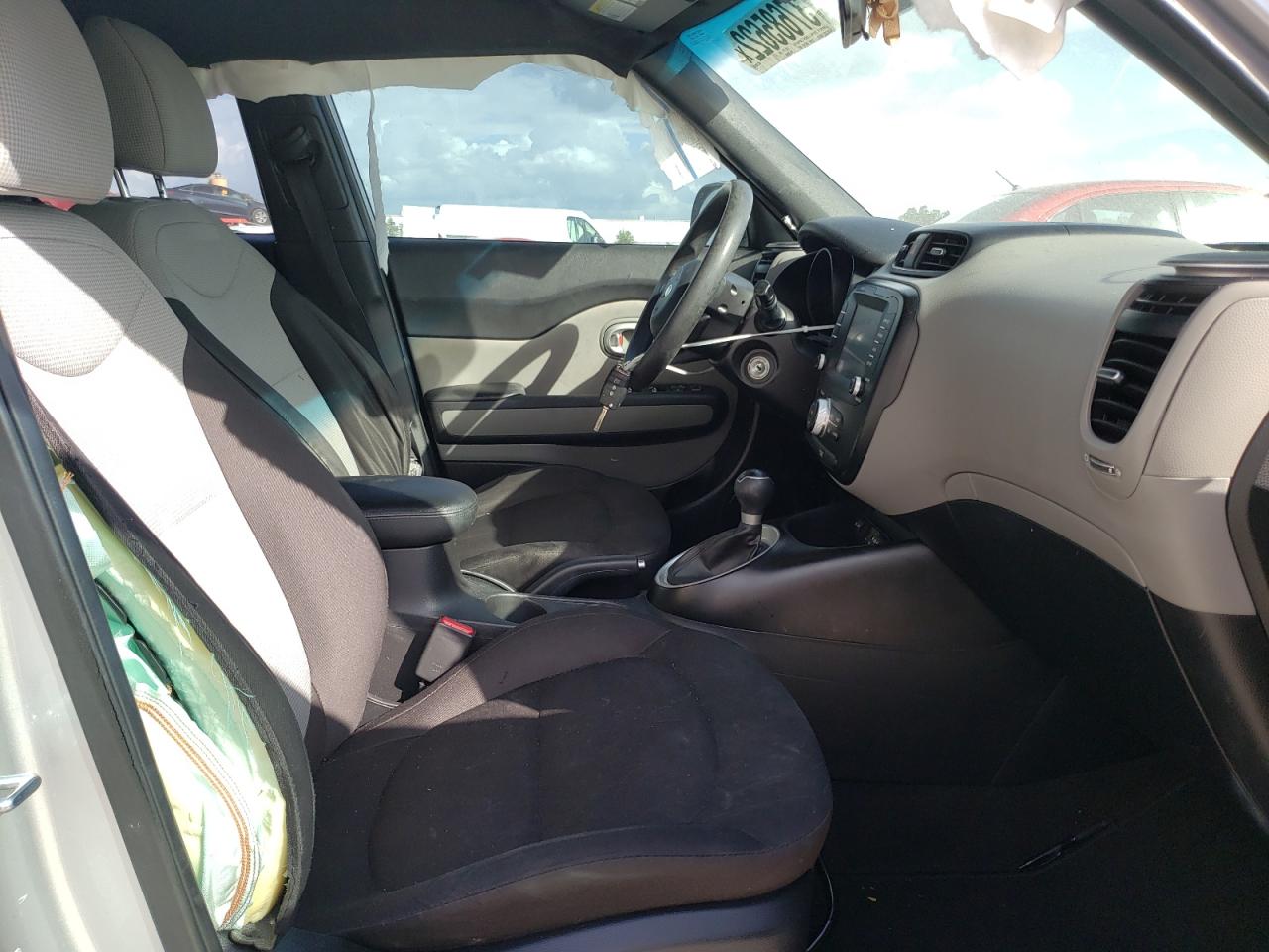 Photo 5 from auction – 2018 KIA SOUL with VIN KNDJN2A25J7588035