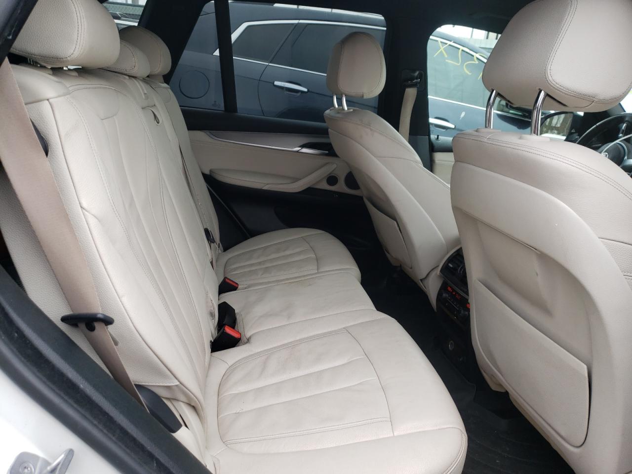 Photo 6 from auction – 2016 BMW X5 XDRIVE3 with VIN 5UXKR0C56G0S86886