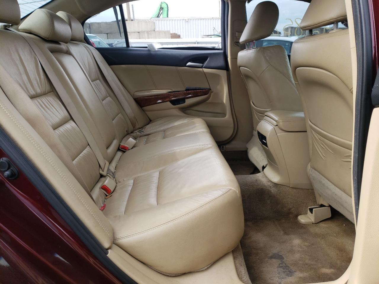 Photo 6 from auction – 2011 HONDA ACCORD EXL with VIN 1HGCP2F86BA095552
