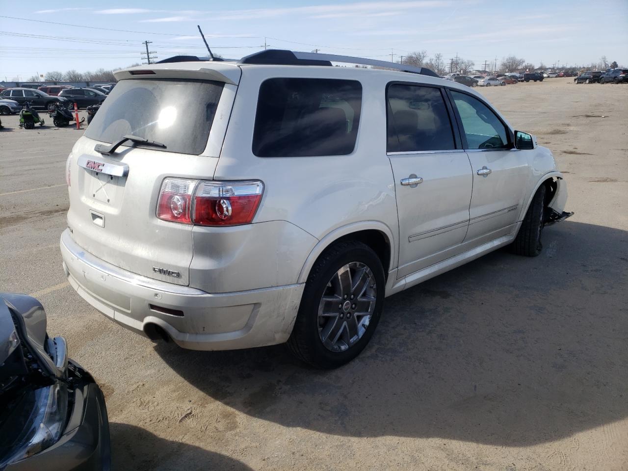 Photo 4 from auction – 2011 GMC ACADIA DEN with VIN 1GKKVTED0BJ309993