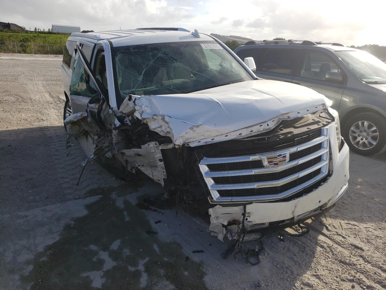 Photo 9 from auction – 2017 CADILLAC ESCALADE E with VIN 1GYS3GKJ6HR383958