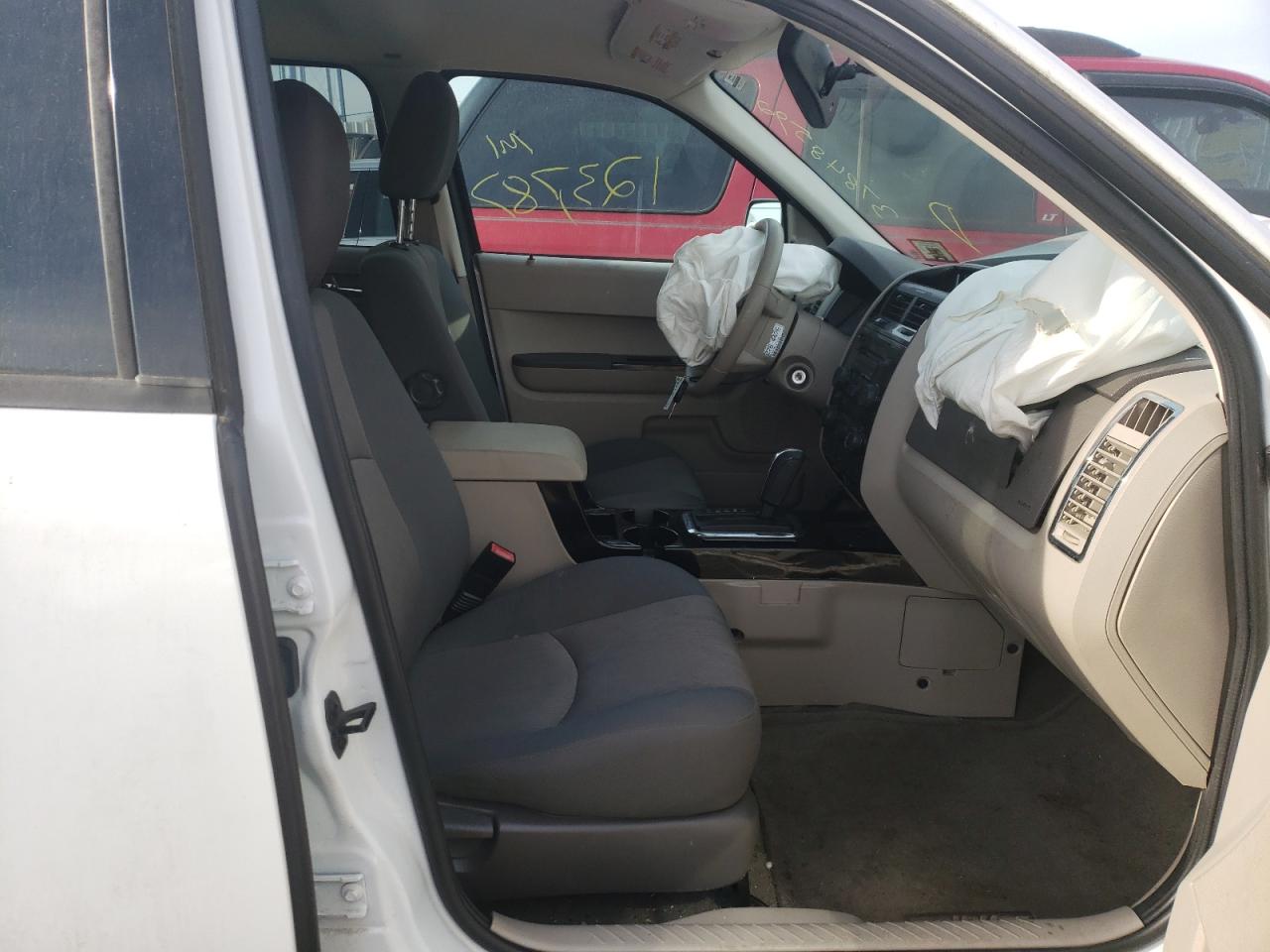 Photo 5 from auction – 2008 MAZDA TRIBUTE I with VIN 4F2CZ02Z08KM18119