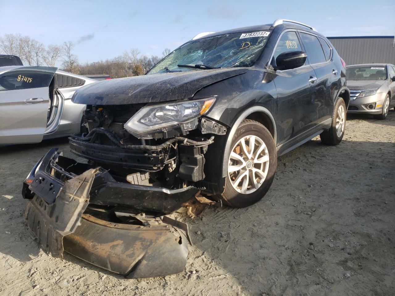 Photo 2 from auction – 2017 NISSAN ROGUE S with VIN KNMAT2MT8HP522048