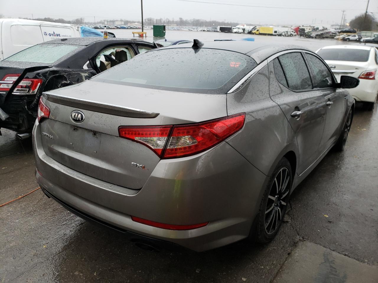 Photo 4 from auction – 2013 KIA OPTIMA SX with VIN 5XXGR4A69DG185085