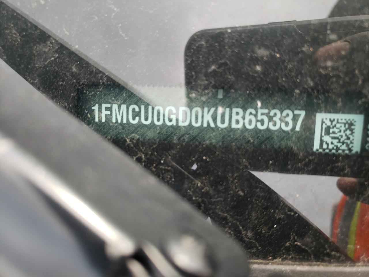 Photo 10 from auction – 2019 FORD ESCAPE SE with VIN 1FMCU0GD0KUB65337