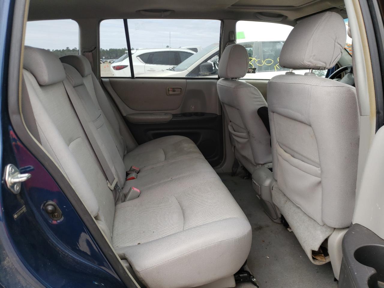Photo 6 from auction – 2006 TOYOTA HIGHLANDER with VIN JTEGD21A560146985