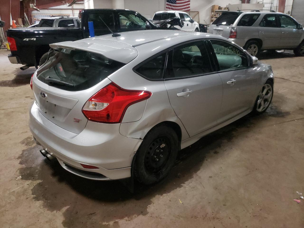 Photo 4 from auction – 2013 FORD FOCUS ST with VIN 1FADP3L93DL126419