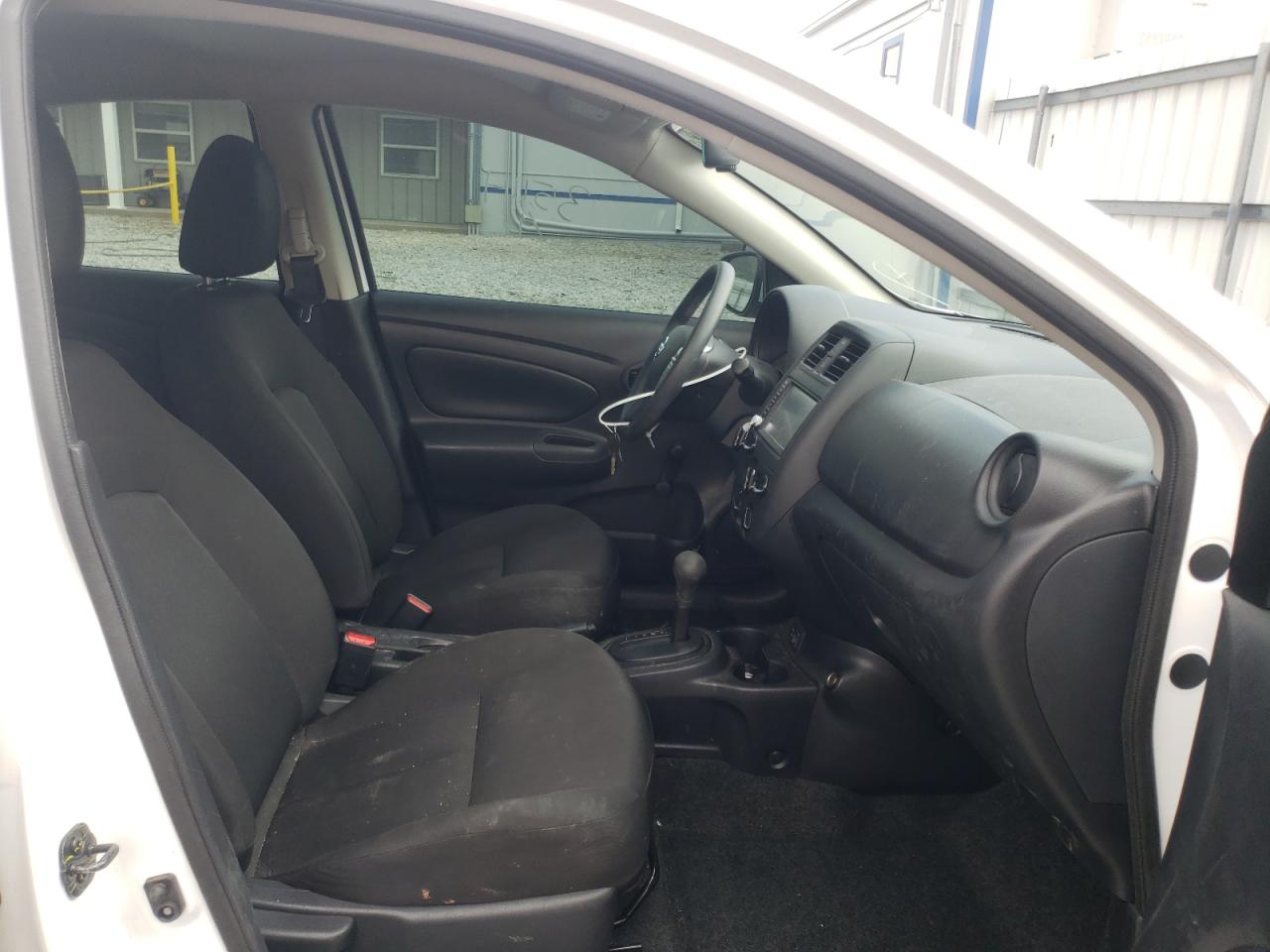 Photo 5 from auction – 2019 NISSAN VERSA S with VIN 3N1CN7AP8KL810908