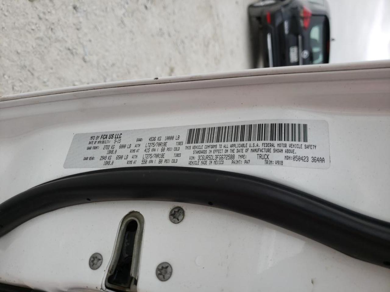 Photo 10 from auction – 2015 RAM 2500 SLT with VIN 3C6UR5DL3FG672588