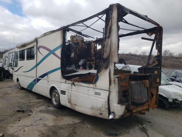 Photo 3 from auction – 2000 FREIGHTLINER CHASSIS X with VIN 4UZ6XJCA7YCG53465