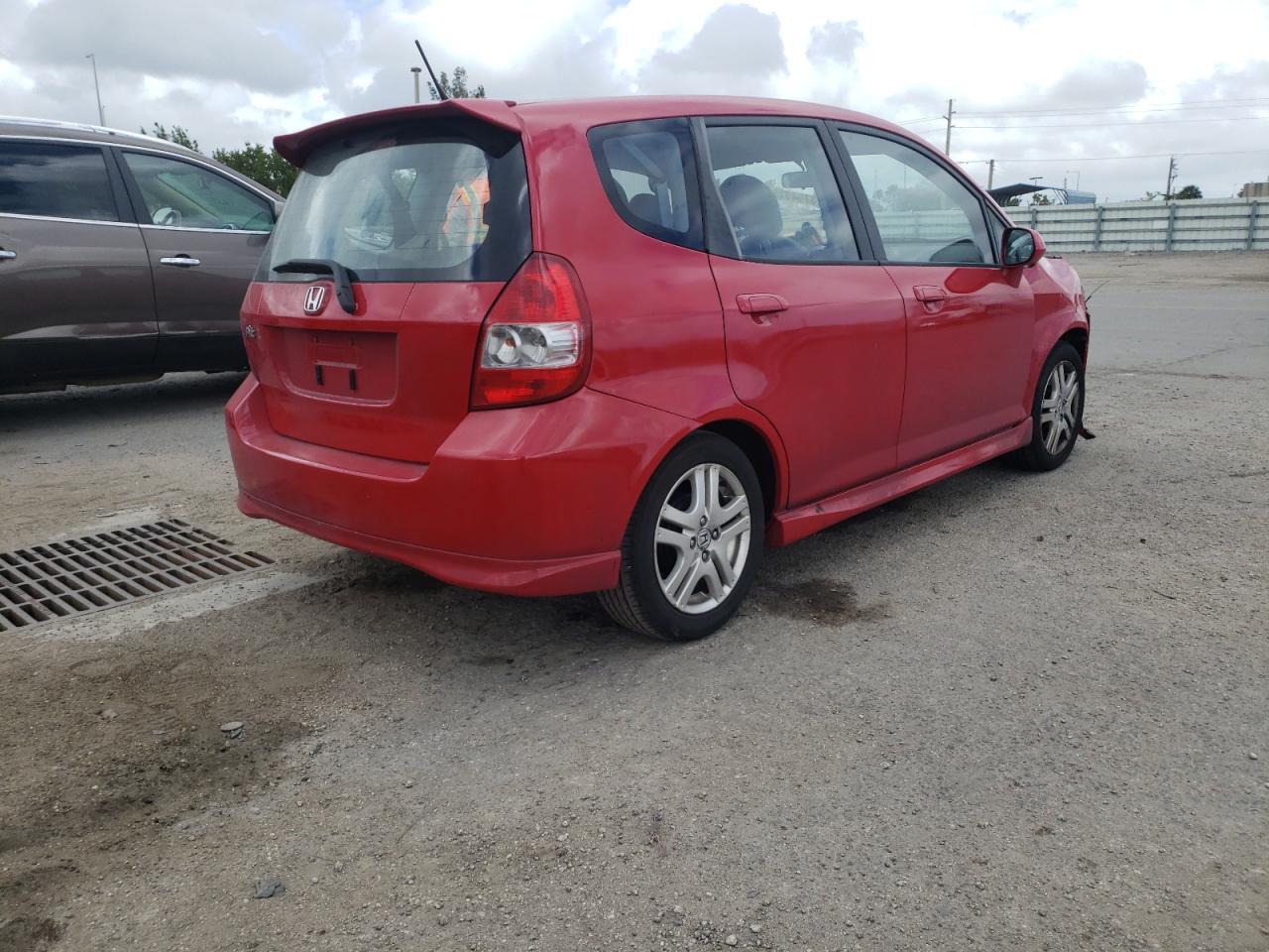 Photo 4 from auction – 2007 HONDA FIT S with VIN JHMGD38627S026481