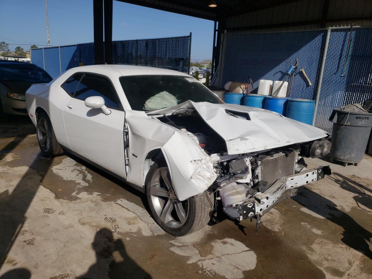 DODGE CHALLENGER 2015 with VIN 2C3CDZATXFH865484 - Photo from auction