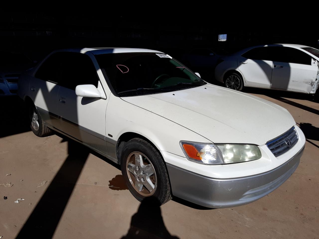 TOYOTA CAMRY 2001 with VIN JT2BF28K310320075 - Photo from auction