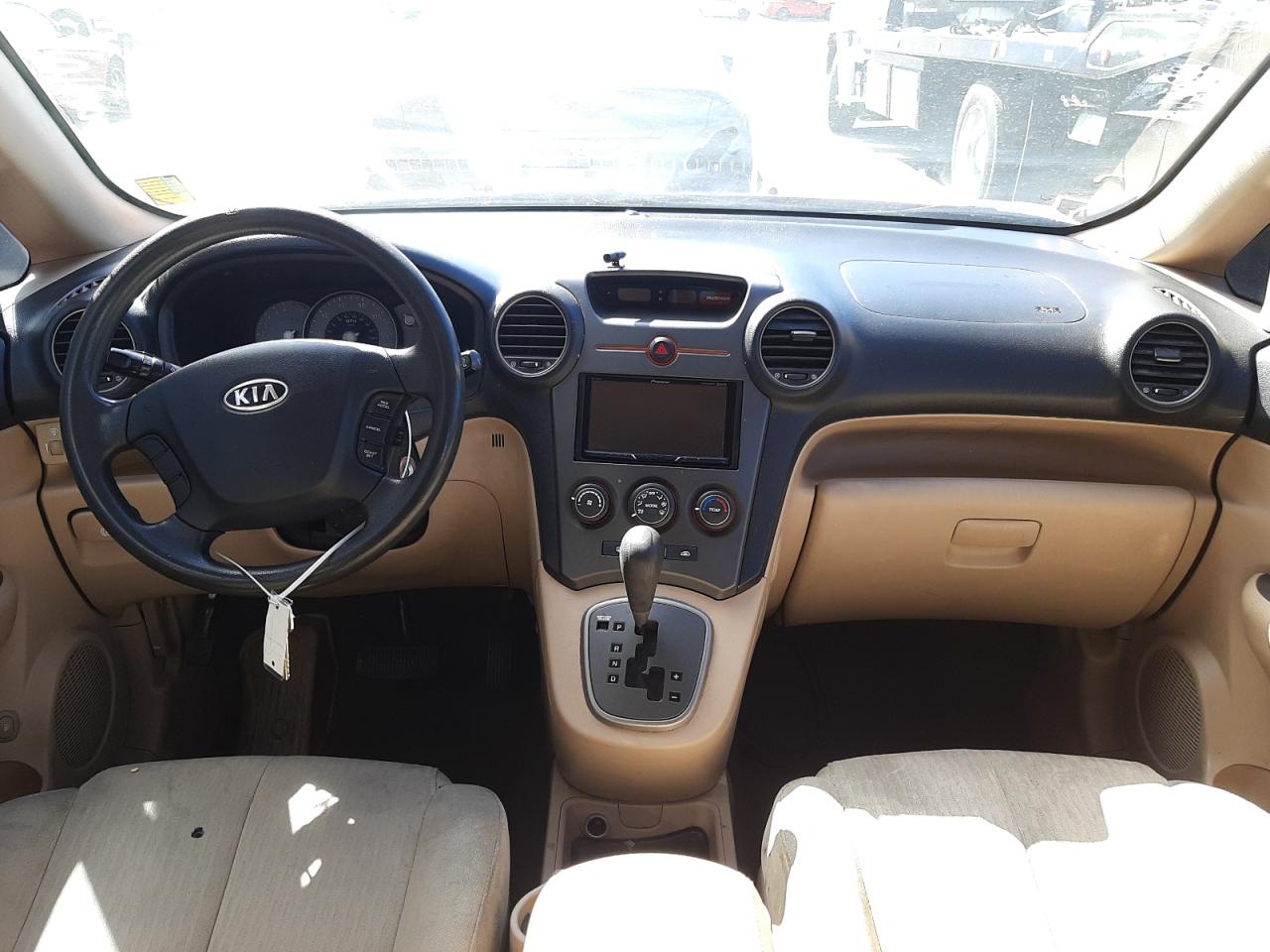Photo 9 from auction – 2007 KIA RONDO BASE with VIN KNAFG525X77122083