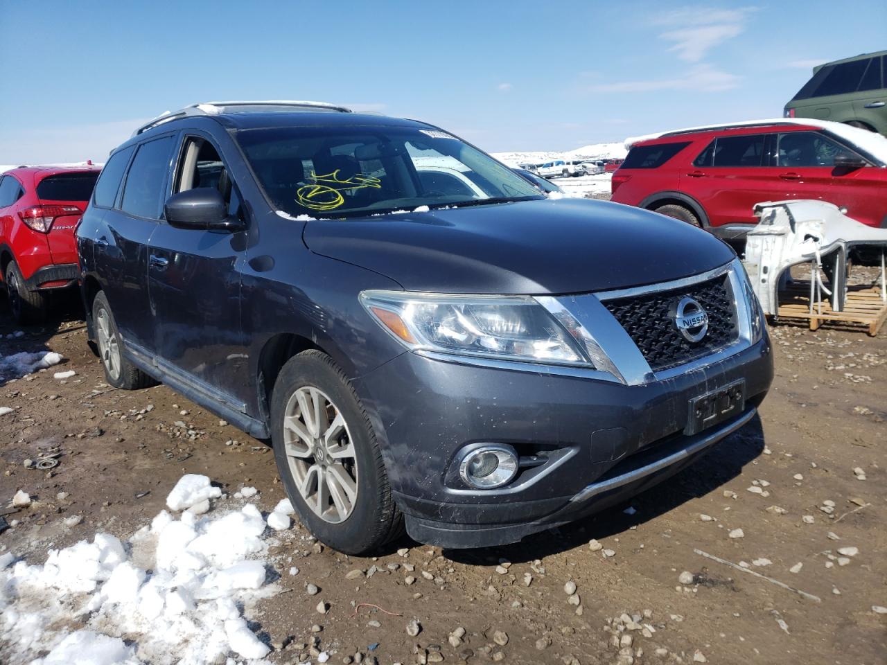 NISSAN PATHFINDER 2013 with VIN 5N1AR2MM0DC638705 - Photo from auction