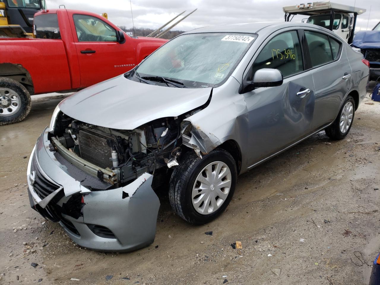 Photo 2 from auction – 2013 NISSAN VERSA S with VIN 3N1CN7AP2DL872047