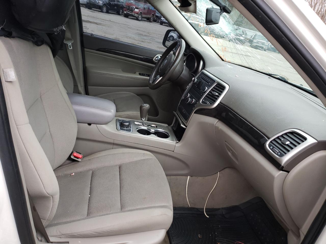Photo 5 from auction – 2012 JEEP GRAND CHER with VIN 1C4RJFAG6CC230969