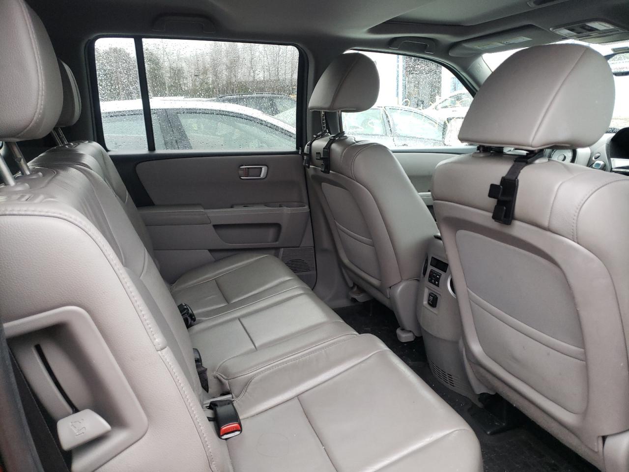 Photo 6 from auction – 2014 HONDA PILOT EXLN with VIN 5FNYF4H74EB048376