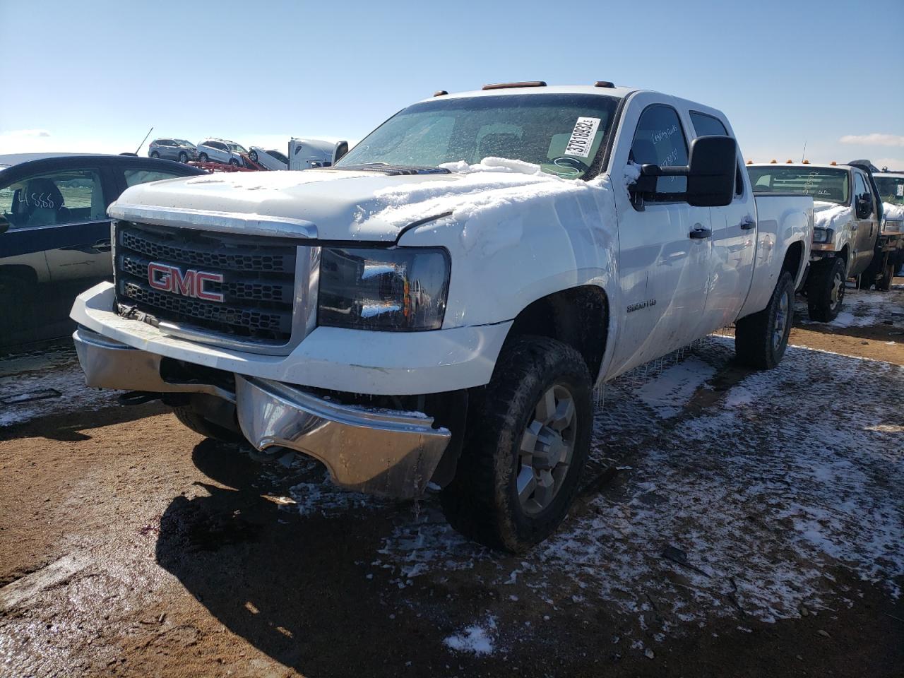 Photo 2 from auction – 2011 GMC SIERRA K35 with VIN 1GT422C82BF149521