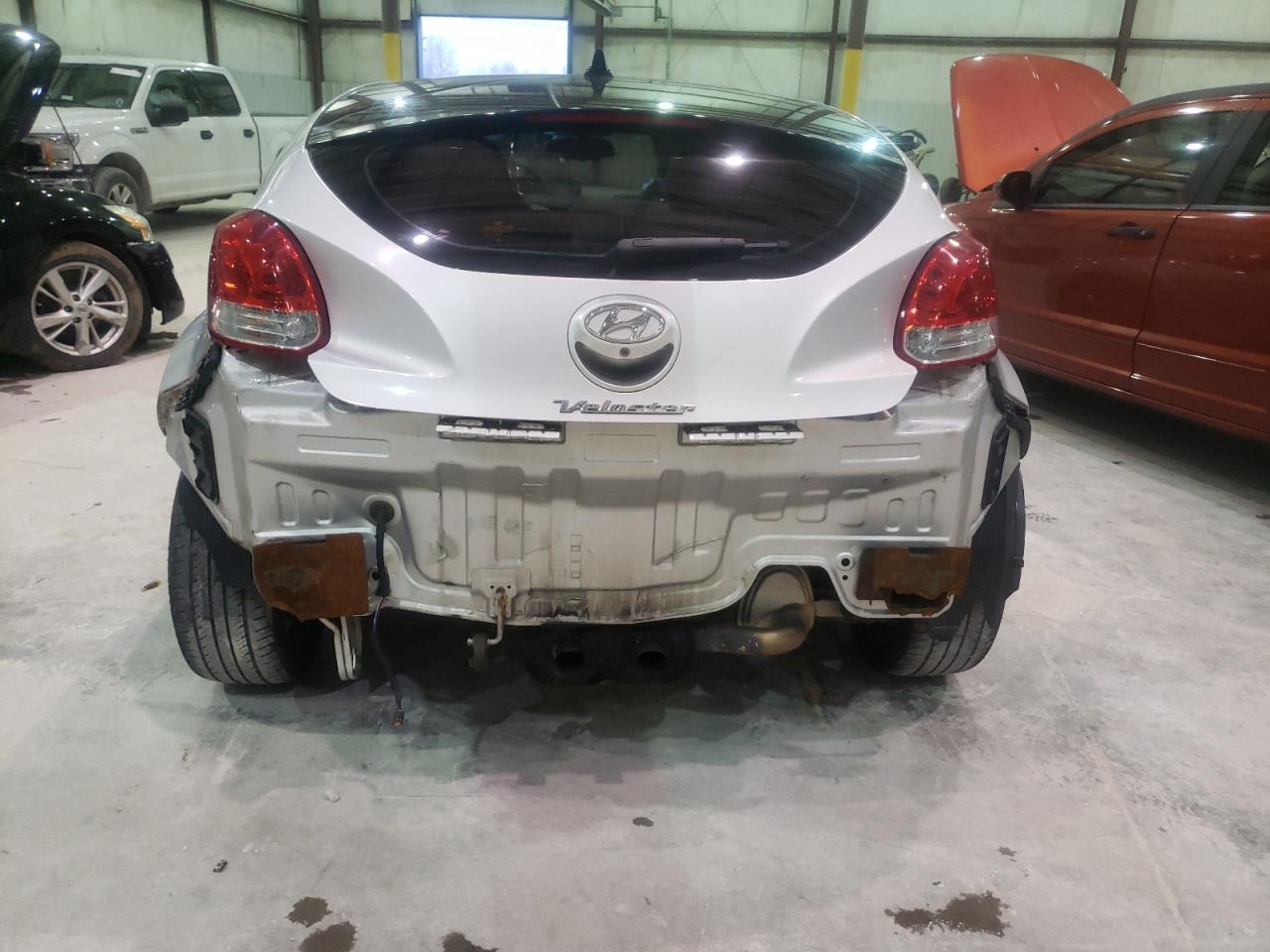 Photo 9 from auction – 2012 HYUNDAI VELOSTER with VIN KMHTC6AD4CU055682