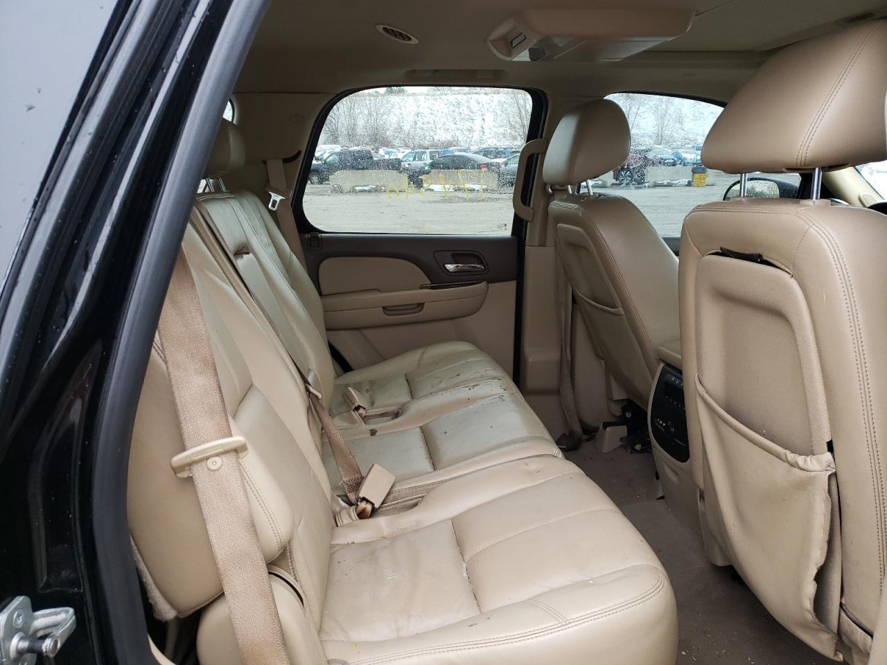 Photo 6 from auction – 2010 CHEVROLET TAHOE K150 with VIN 1GNUKBE04AR235232