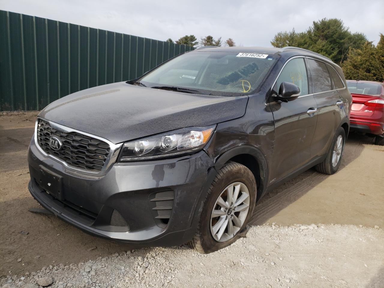 Photo 2 from auction – 2019 KIA SORENTO L with VIN 5XYPGDA35KG438147