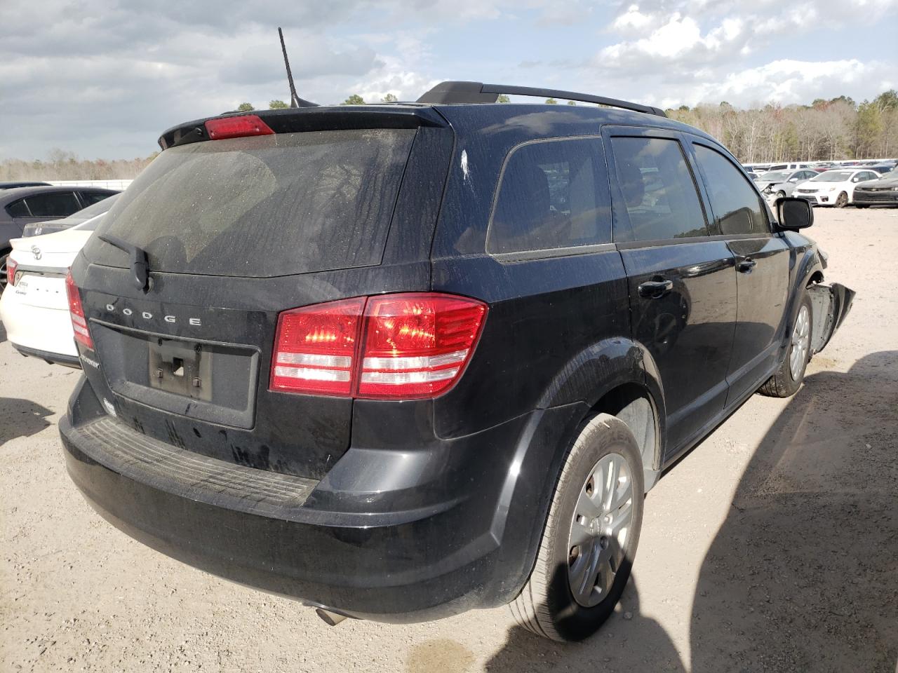 Photo 4 from auction – 2018 DODGE JOURNEY SE with VIN 3C4PDCAB1JT521351