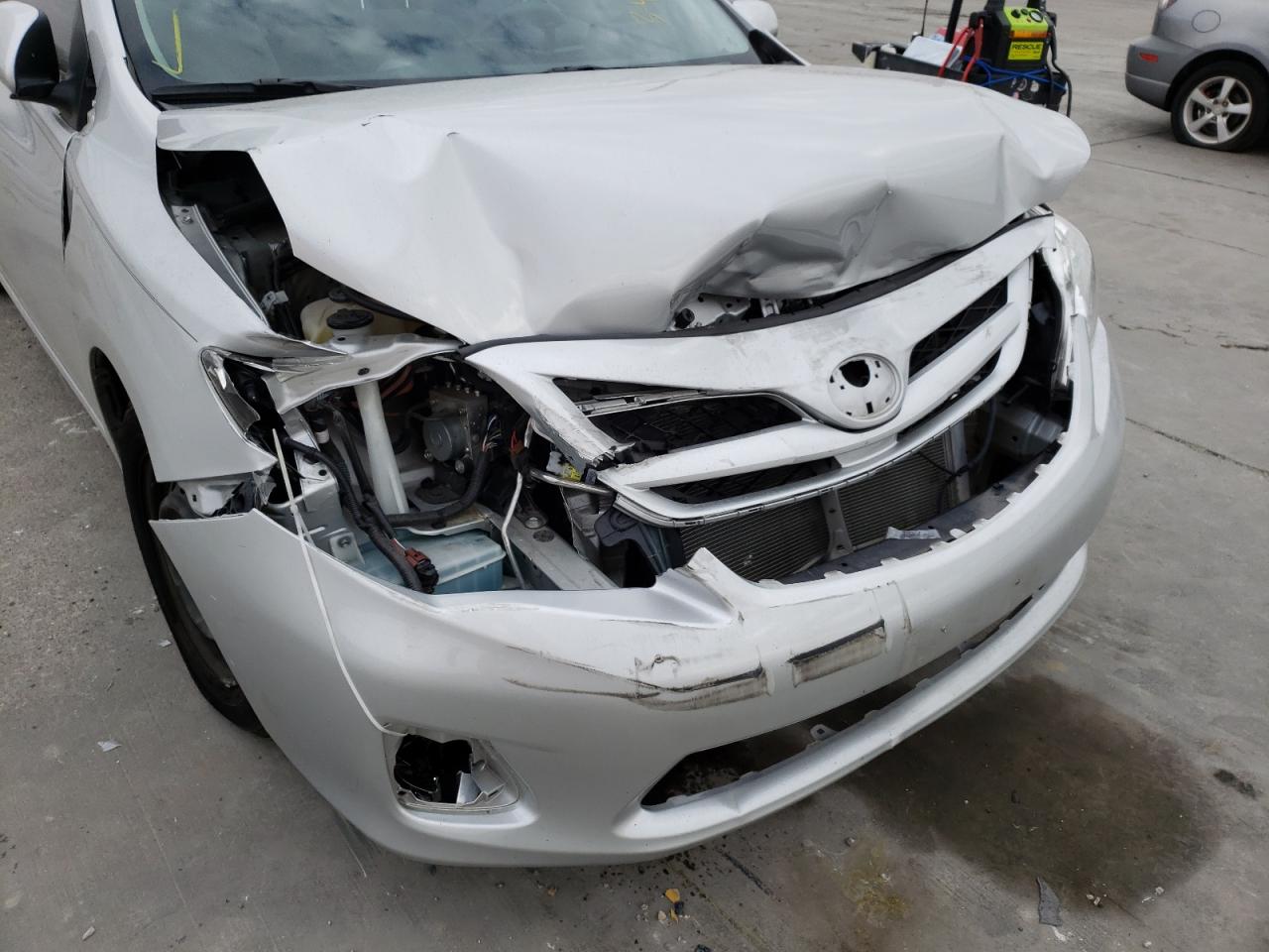 Фото 9 с аукциона – 2013 TOYOTA COROLLA BA с VIN 5YFBU4EE3DP098767