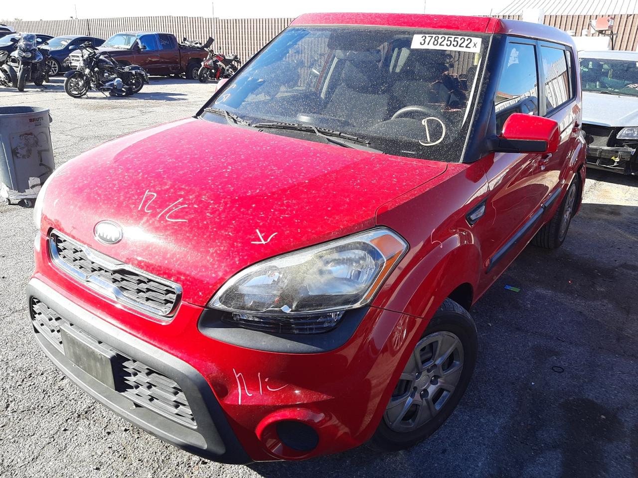 Photo 2 from auction – 2013 KIA SOUL with VIN KNDJT2A52D7603403