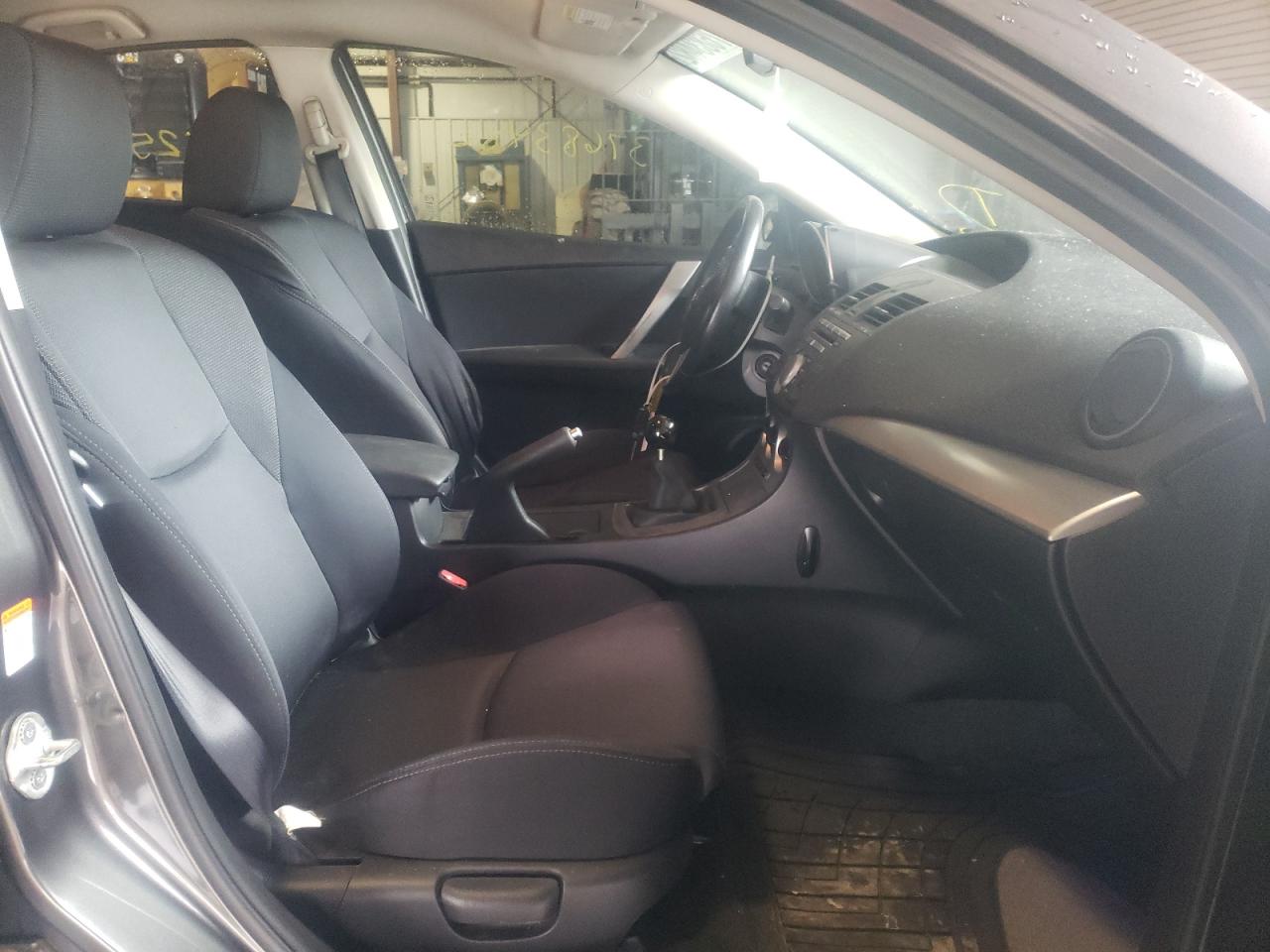 Photo 5 from auction – 2010 MAZDA 3 S with VIN JM1BL1S68A1239394