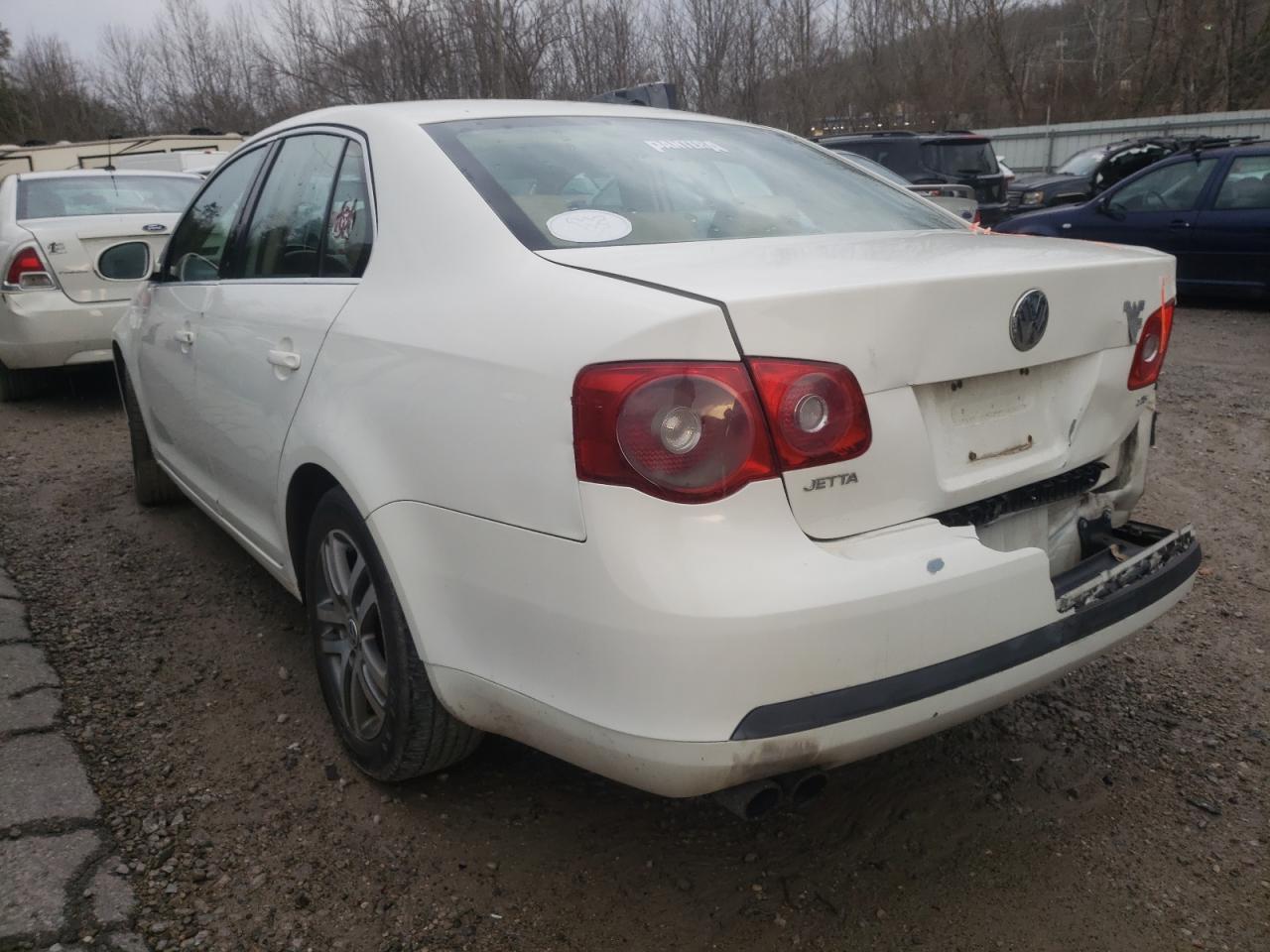 Photo 3 from auction – 2005 VOLKSWAGEN NEW JETTA with VIN 3VWSF71K15M623693