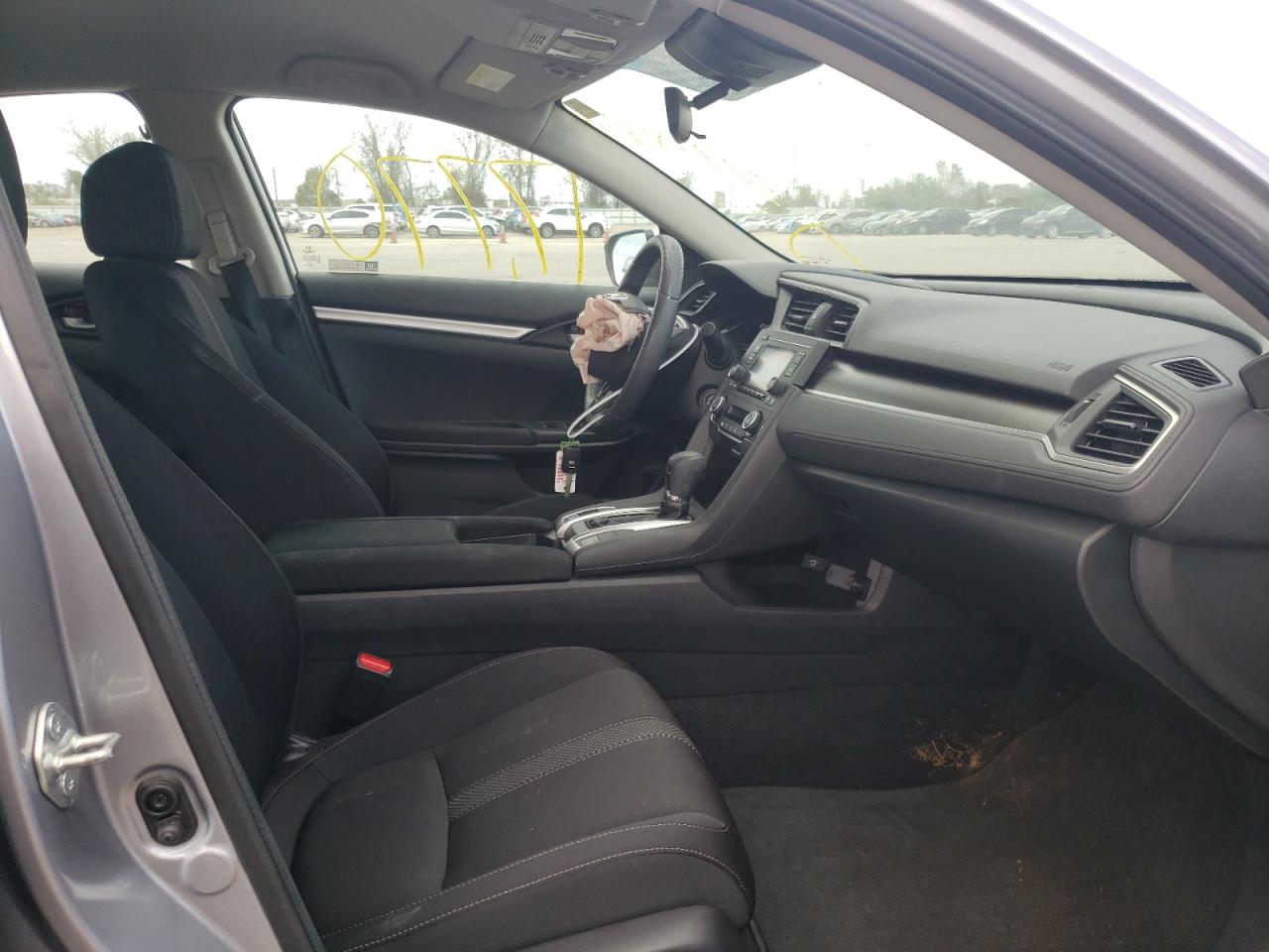 Photo 5 from auction – 2020 HONDA CIVIC LX with VIN 19XFC2F62LE022408