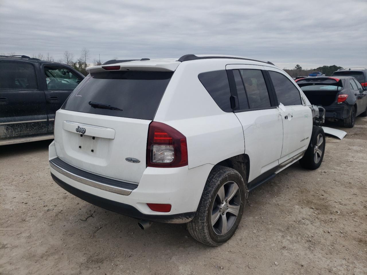 Photo 4 from auction – 2016 JEEP COMPASS LA with VIN 1C4NJCEA7GD698907
